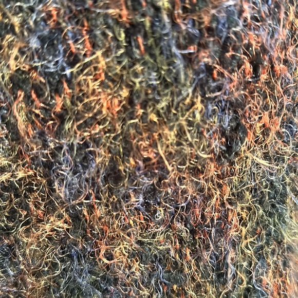 BCBG super soft poncho style sweater with dolman sleeves. Approx 28” long - Picture 3 of 5